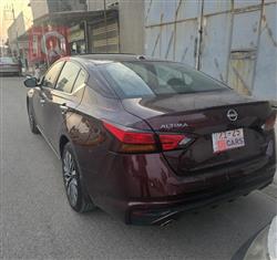 نيسان ألتيما